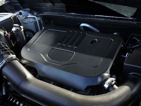 Used 2023 GMC Acadia SLT image 12