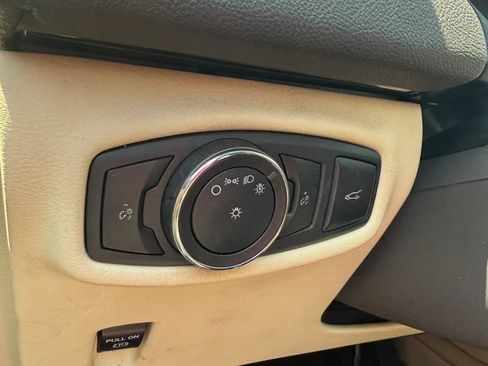 Used 2013 Lincoln MKZ AWD image 20