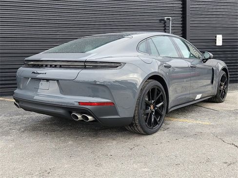 New 2026 Porsche Panamera 4 E-Hybrid image 7