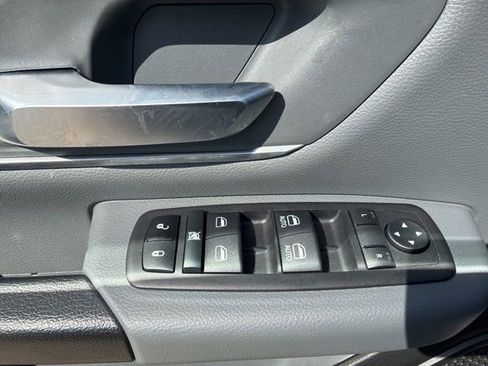 Used 2023 RAM 1500 Big Horn AWD/4WD image 10