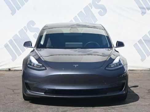 Used 2019 Tesla Model 3 Performance image 2