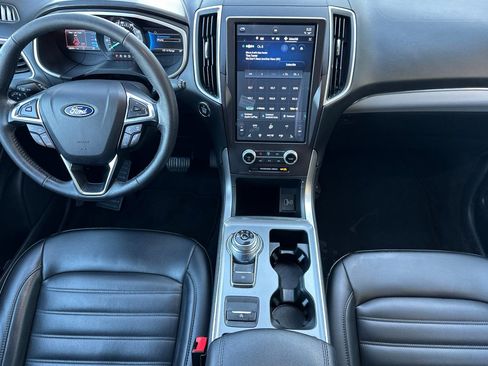 Used 2021 Ford Edge SEL image 16