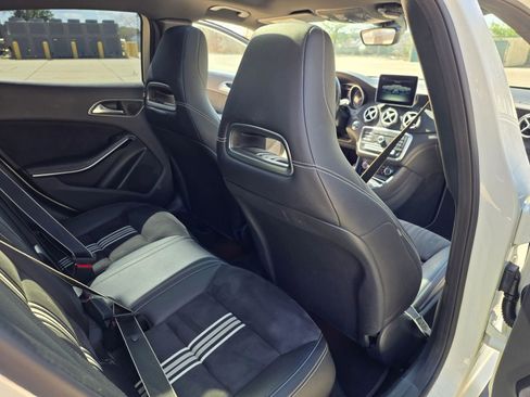 Used 2018 Mercedes-Benz GLA 250 image 31