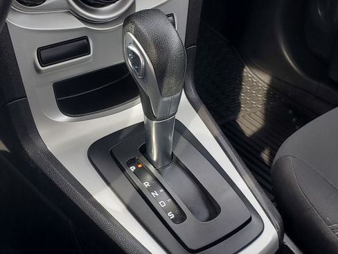 Used 2015 Ford Fiesta SE FWD image 19