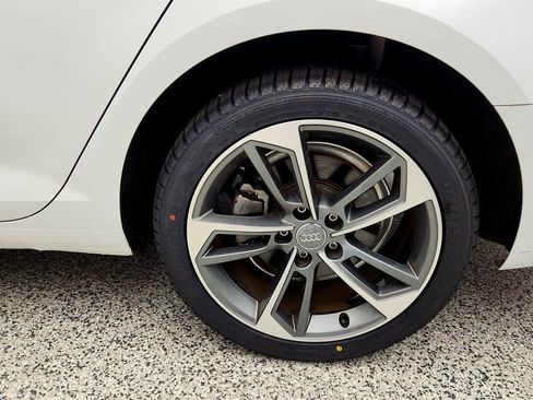 Used 2019 Audi A4 2.0T Premium image 9