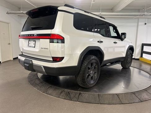 Used 2024 Lexus GX 550 AWD/4WD image 8