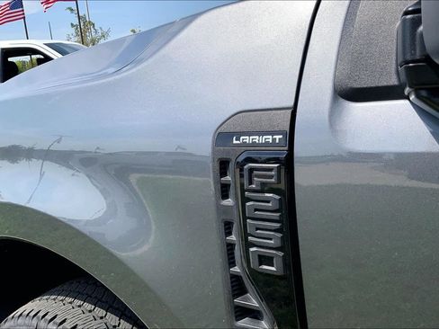 Used 2024 Ford F250 Lariat w/ Lariat Ultimate Package AWD/4WD image 4