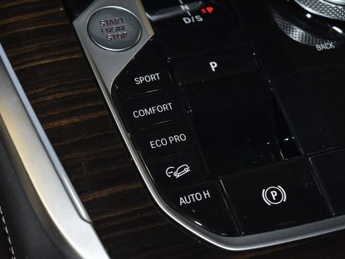 Certified 2024 BMW X7 xDrive40i AWD/4WD image 16