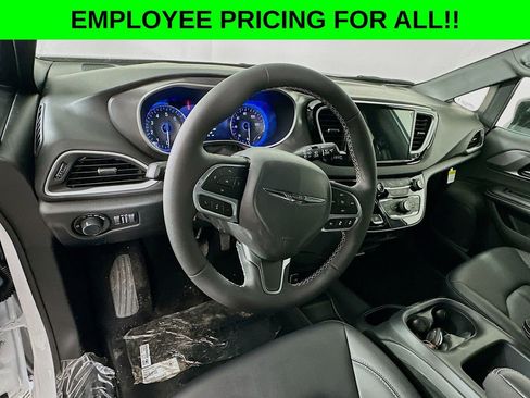 New 2026 Chrysler Voyager LX image 13