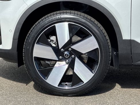 Used 2023 Volvo XC40 Recharge Ultimate w/ Protection Package Premier AWD/4WD image 31