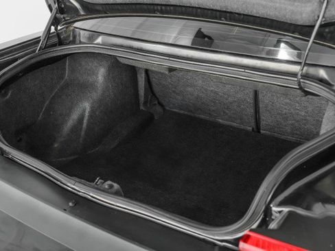 Used 2014 Dodge Challenger R/T image 37