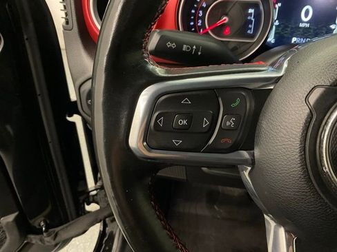 Used 2022 Jeep Wrangler Unlimited Rubicon w/ LED Lighting Group AWD/4WD image 12
