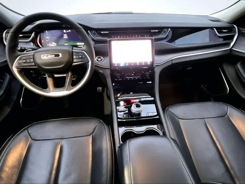 Used 2022 Jeep Grand Cherokee Limited 4xe image 10