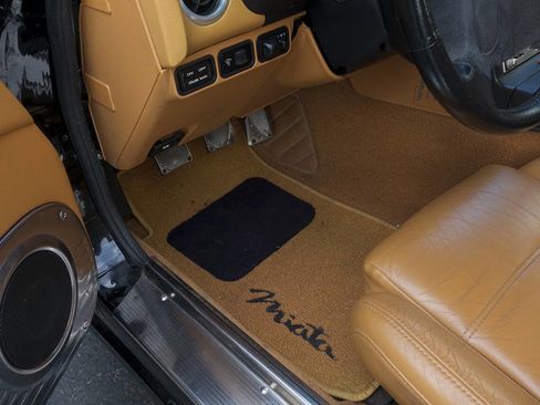 Used 1993 MAZDA MX-5 Miata Limited Edition image 10