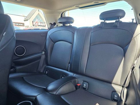 Used 2014 MINI Cooper S FWD image 17