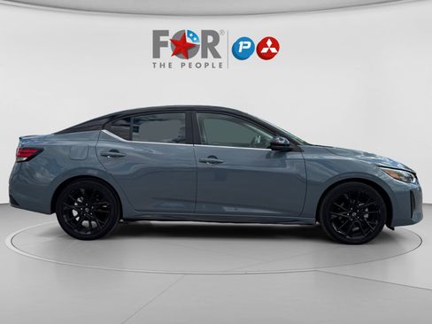 Used 2025 Nissan Sentra SR w/ Midnight Edition FWD image 6