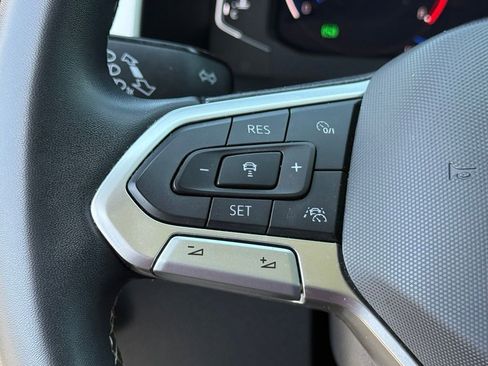 Used 2021 Volkswagen Atlas SEL AWD/4WD image 18