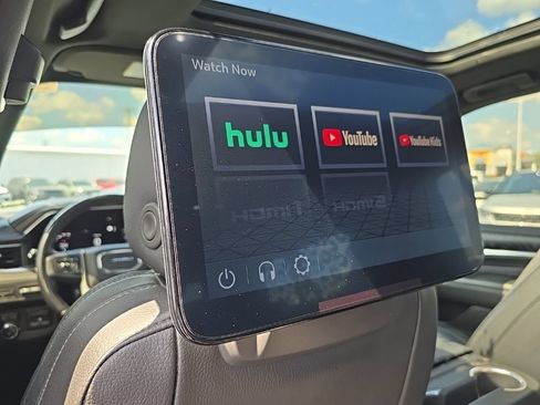 Used 2022 GMC Yukon XL Denali w/ Denali Ultimate Package AWD/4WD image 39