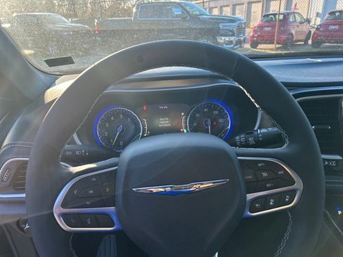 New 2026 Chrysler Pacifica Select image 14