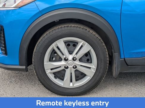Used 2021 Nissan Kicks S FWD image 12