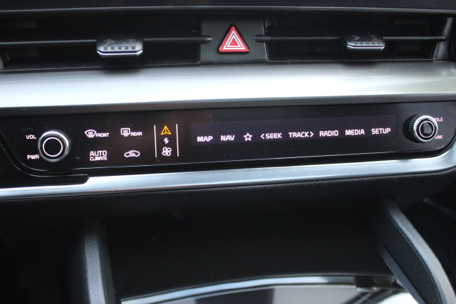 Used 2024 Kia Sportage EX w/ EX Premium Package AWD/4WD image 9