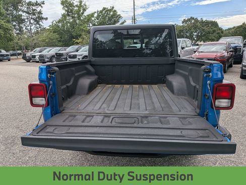 Used 2022 Jeep Gladiator Sport AWD/4WD image 34
