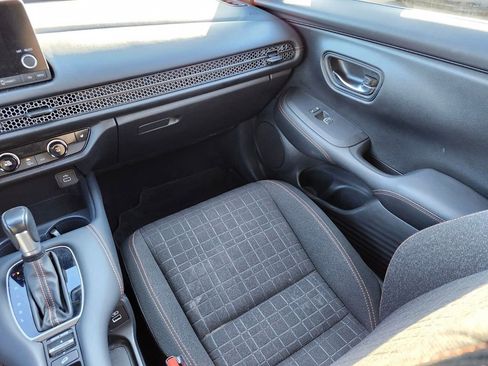 Used 2023 Honda HR-V Sport image 15