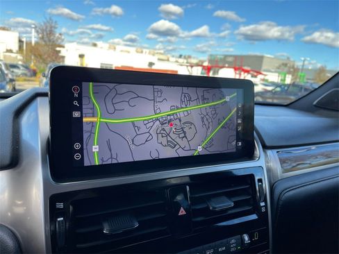 Used 2023 Lexus GX 460 Premium image 23