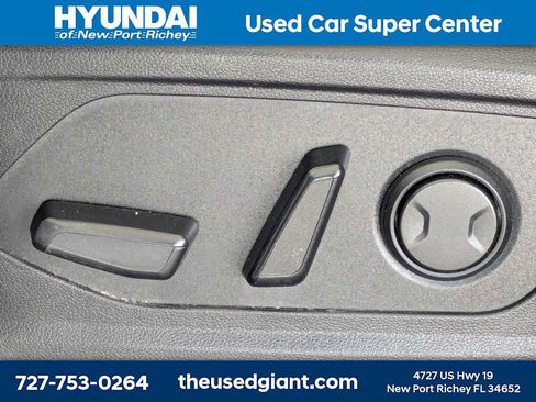 Certified 2024 Hyundai Tucson SEL w/ Convenience Package FWD image 23
