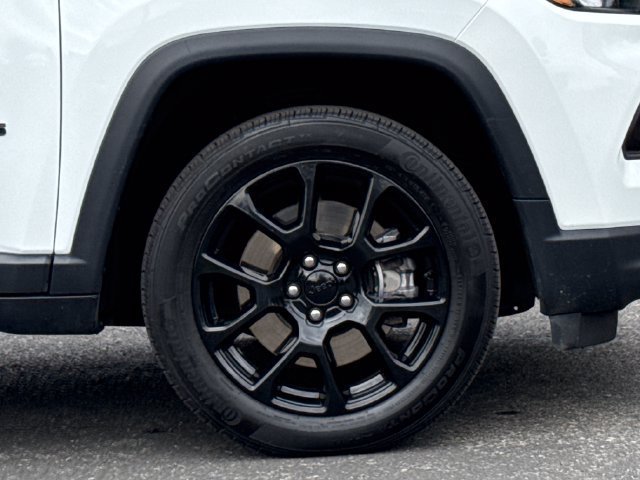 Used 2023 Jeep Compass Latitude AWD/4WD image 7