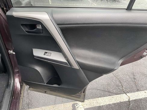 Used 2016 Toyota RAV4 LE image 43