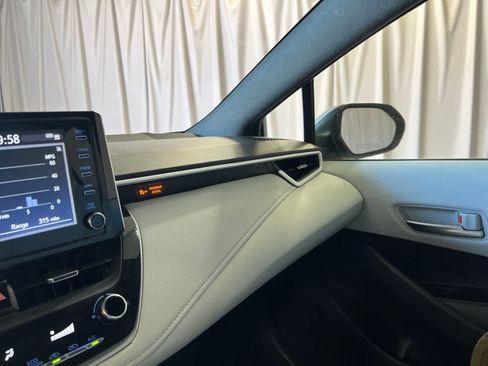 Used 2019 Toyota Corolla SE FWD image 23