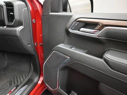 Used 2024 Chevrolet Silverado 1500 RST w/ Z71 Off-Road Package image 23