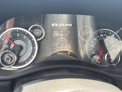 Used 2024 RAM 2500 Big Horn w/ Protection Group AWD/4WD image 24