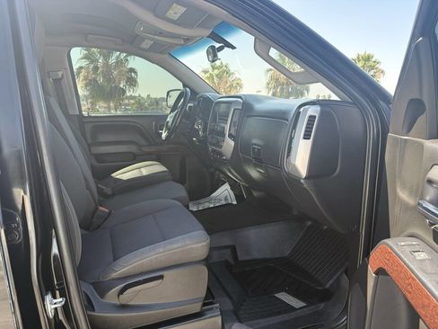 Used 2018 GMC Sierra 1500 SLE w/ SLE Value Package AWD/4WD image 15