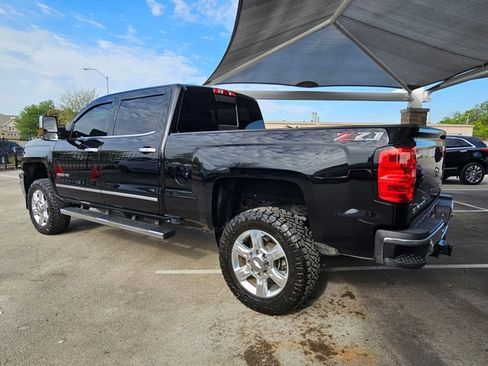 Used 2018 Chevrolet Silverado 2500 LTZ w/ Duramax Plus Package image 7