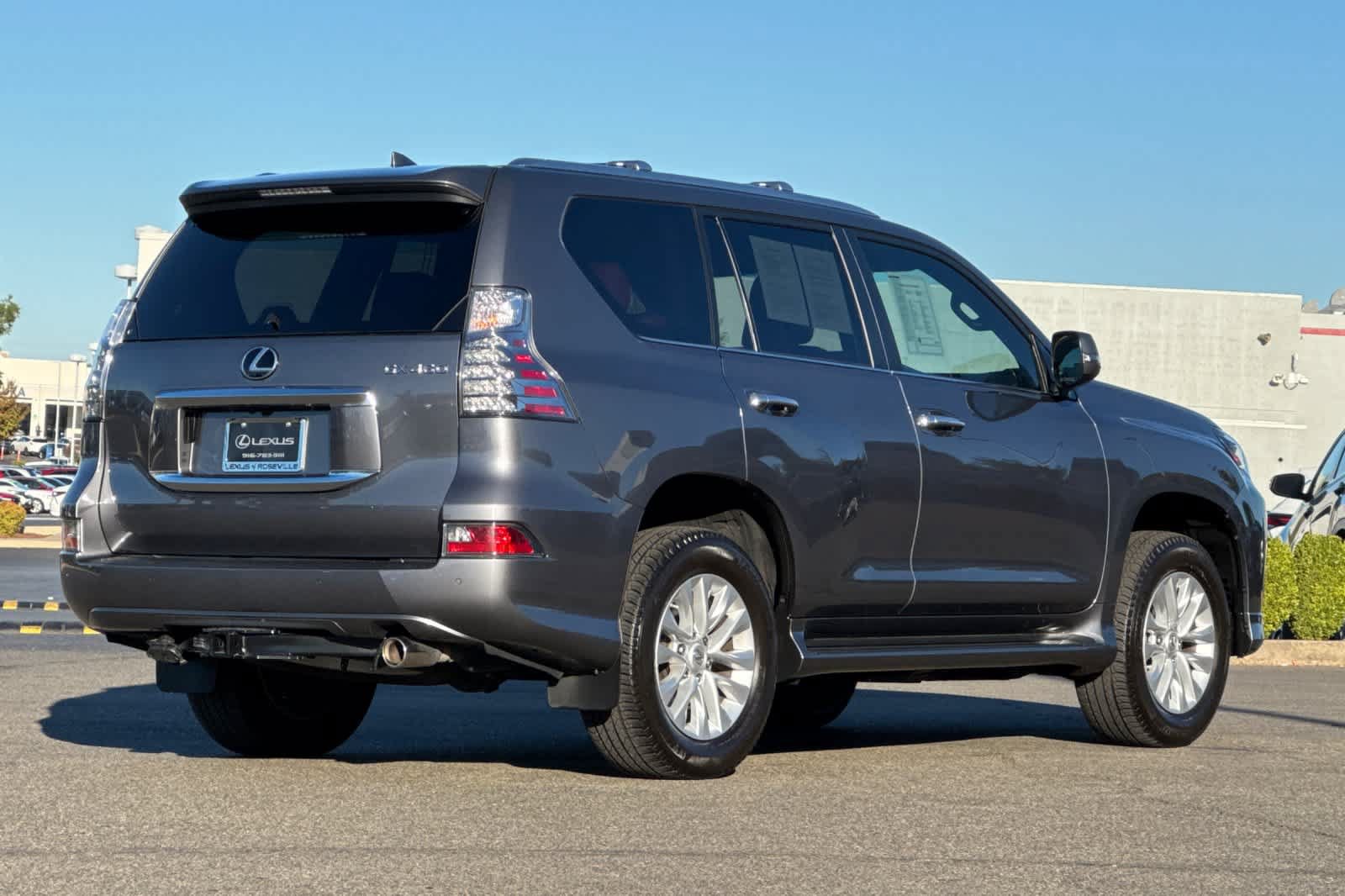 Used 2023 Lexus GX 460 Premium w/ Premium Plus Package AWD/4WD image 2