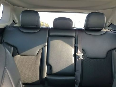 Used 2022 Jeep Compass Trailhawk w/ Sun and Sound Group image 23