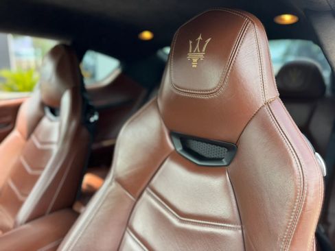 Used 2014 Maserati GranTurismo Sport RWD image 15