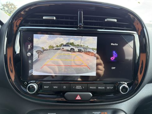 Used 2024 Kia Soul EX FWD image 19