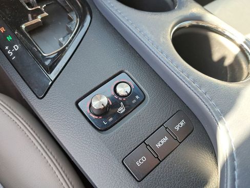 Used 2014 Toyota Avalon XLE Touring image 26