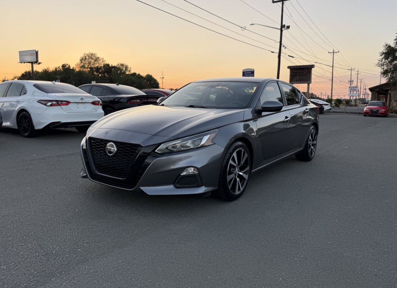 Used 2021 Nissan Altima 2.5 SV FWD image 3