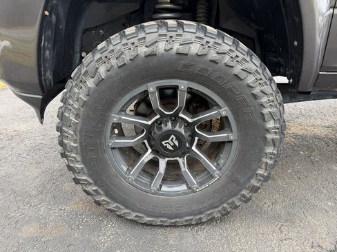 Used 2022 RAM 2500 Big Horn w/ Level B Equipment Group image 24