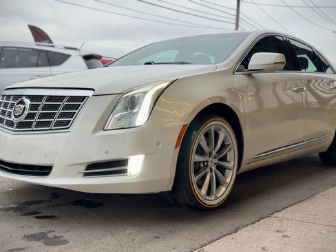 Used 2014 Cadillac XTS Luxury w/ Driver Awareness Package image 5
