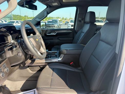 Used 2024 Chevrolet Silverado 1500 LTZ w/ LTZ Premium Package AWD/4WD image 13
