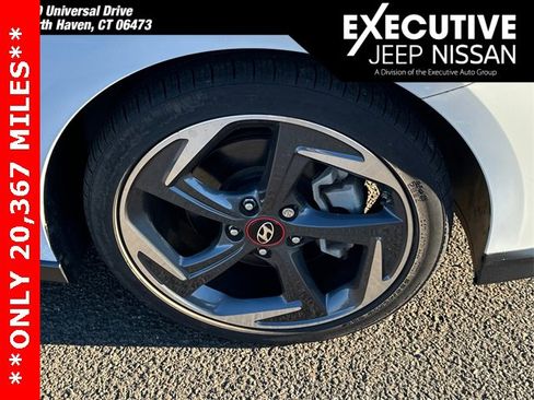 Used 2019 Hyundai Veloster Turbo Ultimate image 7