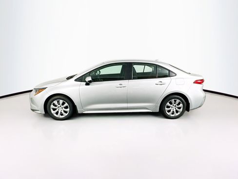 Used 2026 Toyota Corolla LE image 4