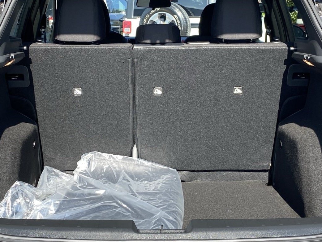 New 2027 Nissan Kicks SV FWD image 13