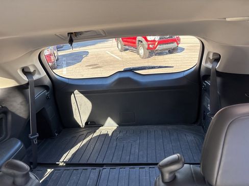 Used 2021 Subaru Ascent Limited w/ Popular Package #2A image 8