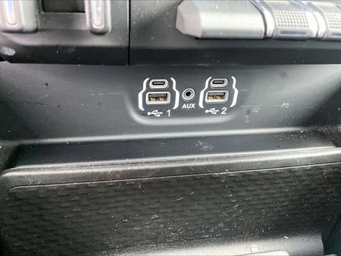 Used 2024 RAM 2500 Big Horn w/ Night Edition AWD/4WD image 25